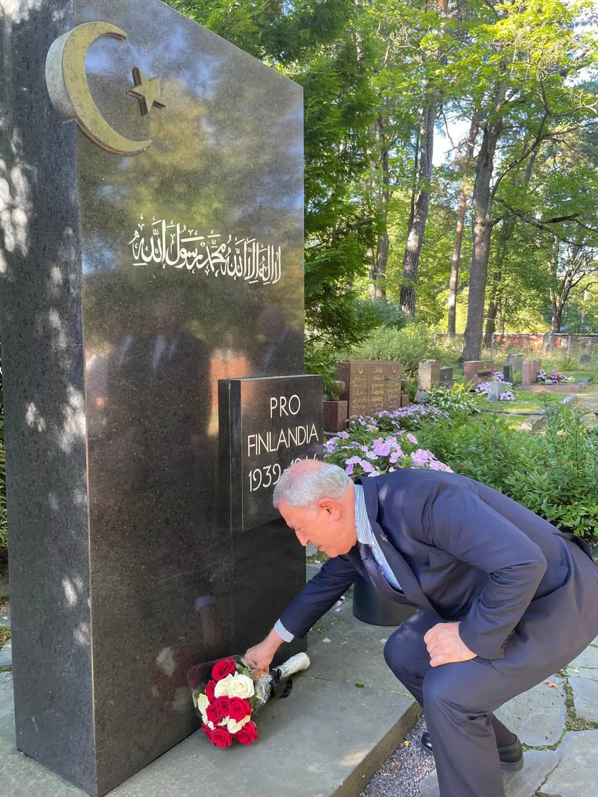 Mustafa Kaplan Finlandiya’da Türk Toplumu ve Tatar Şehitlerini Ziyaret Etti - 1