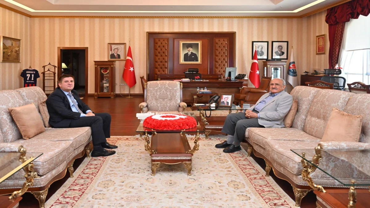 Beşir Atalay’dan Kırıkkale Valisi Sarıibrahim’e Ziyaret