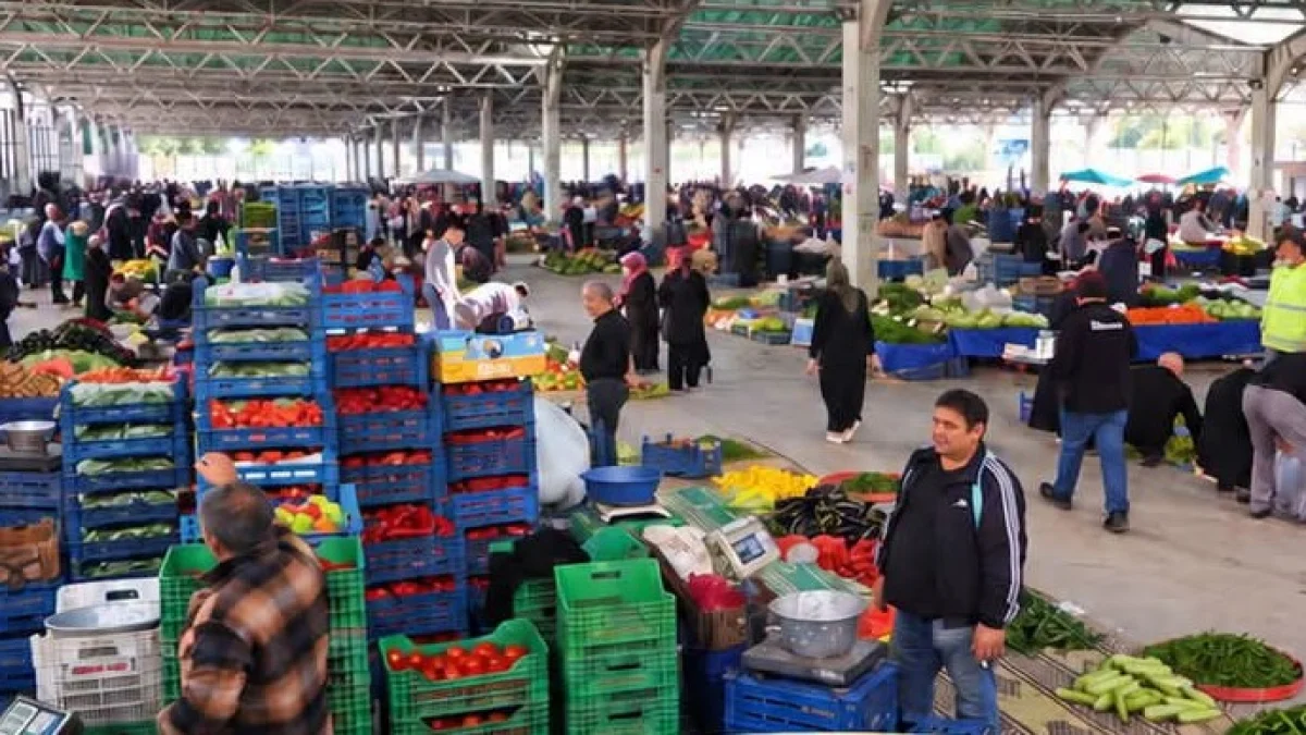 Cumartesi Pazarı 2 Mahallede Ayrı Ayrı Kurulacak