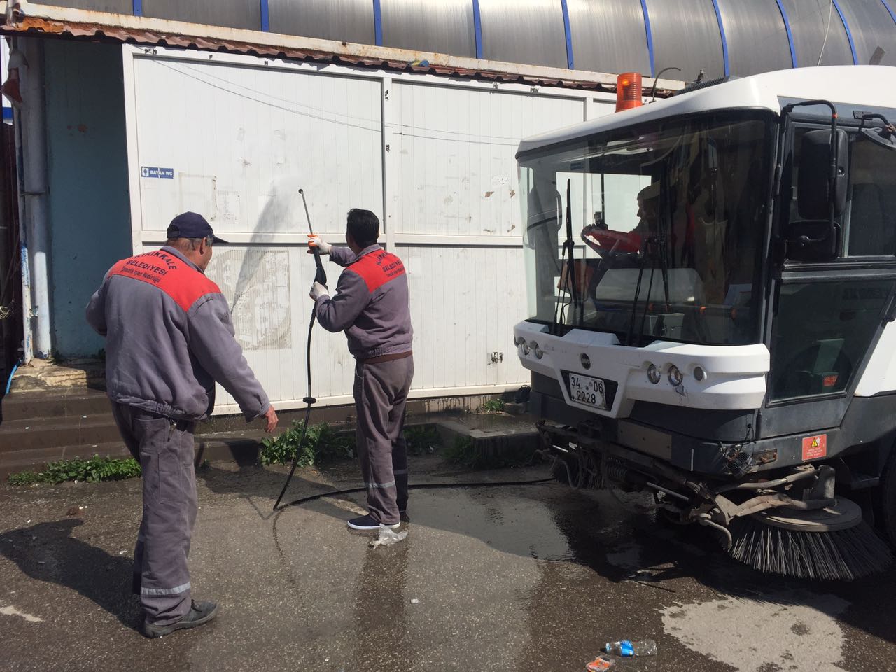 TUVALETLER TEMİZLENDİ