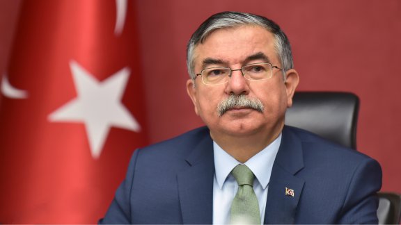 17 Nisan Pazartesi Günü Okullar Tatil Mi?