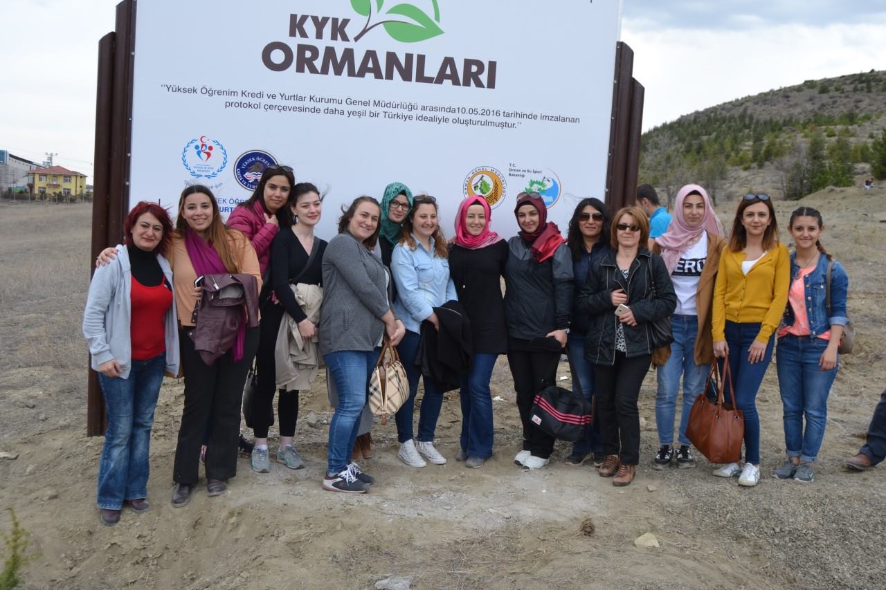 160 ÖĞRENCİ FİDAN DİKTİ