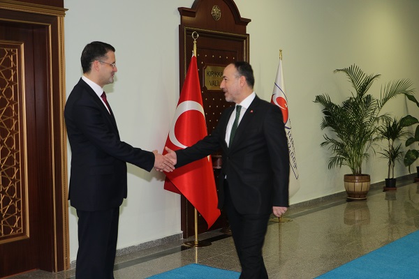 Saygılı Bayram Törenine Katıldı