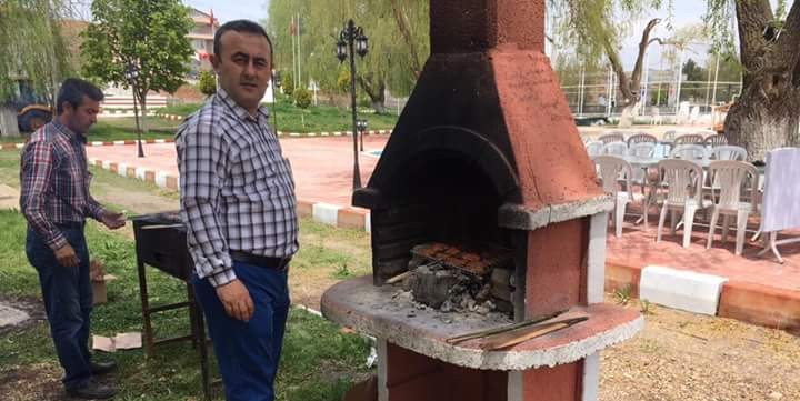 Bildik İşçilere Mangal Yaptı