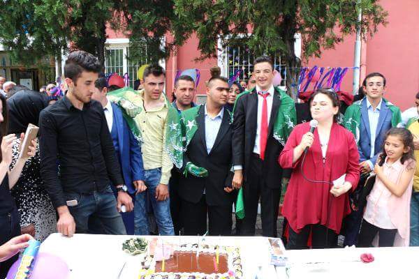 Engelli Gençlere Asker Kınası Yakıldı