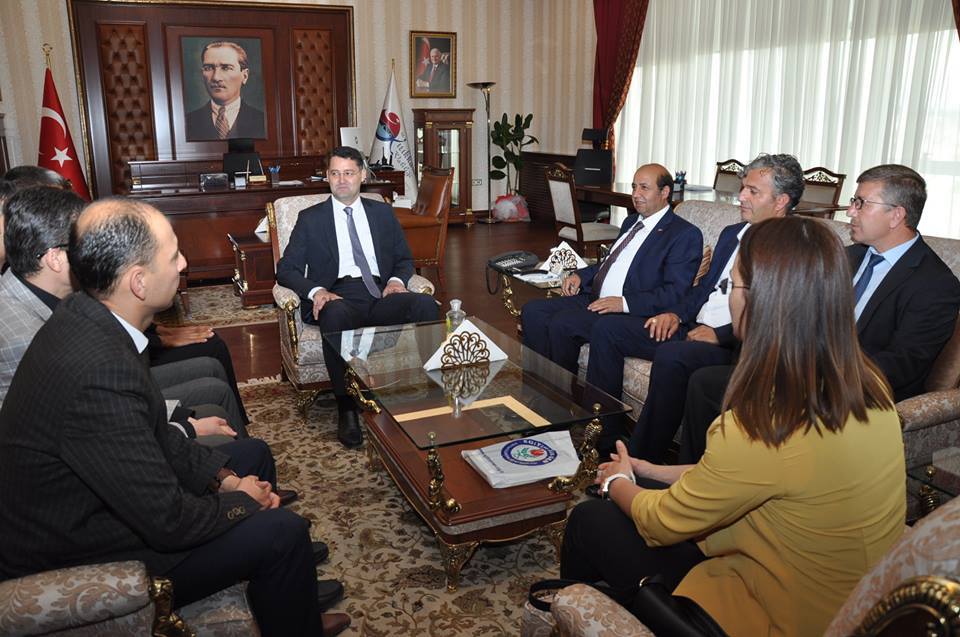 Memur-Sen Vali Haktankaçmaz’ı Ziyaret Etti