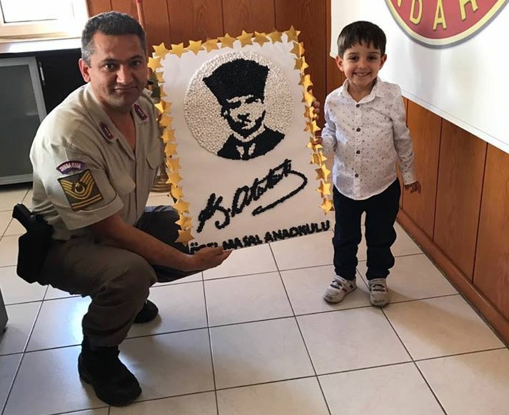 Jandarma’nın Minik Misafirleri Barfiks Çekti