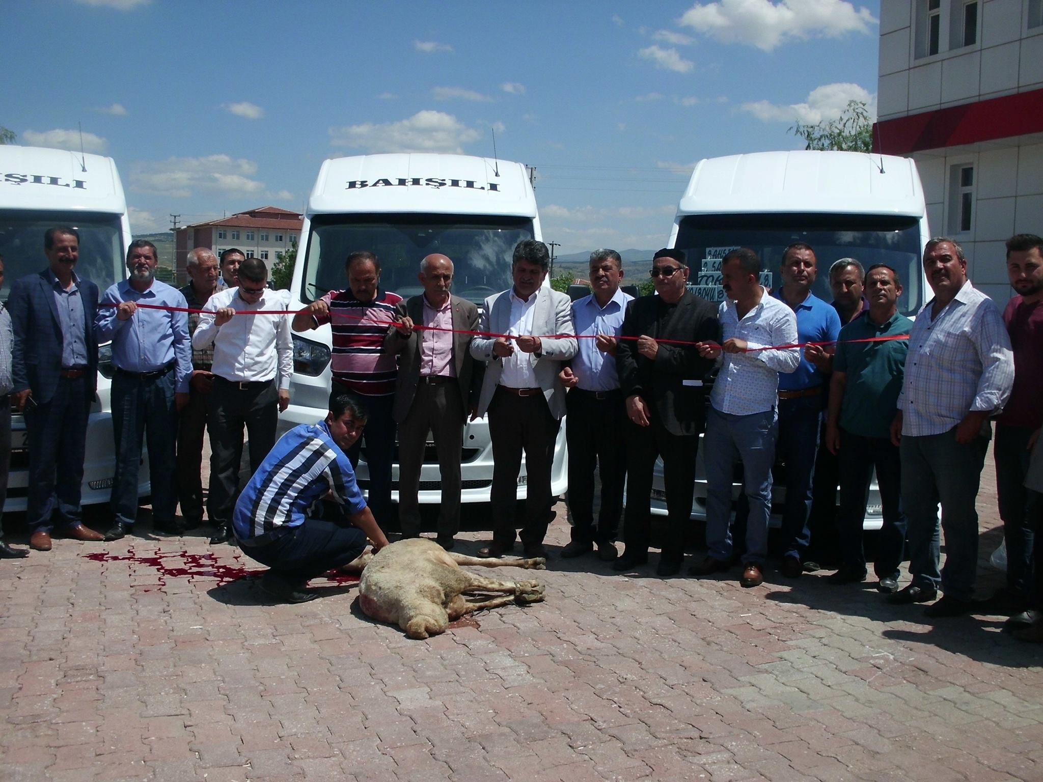 BAHŞILI’DA YENİ MİNİBÜSLER HİZMETE GİRDİ