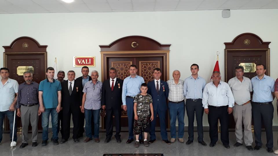 Şehit Aileleri ve Gaziler Başımızın Tacıdır