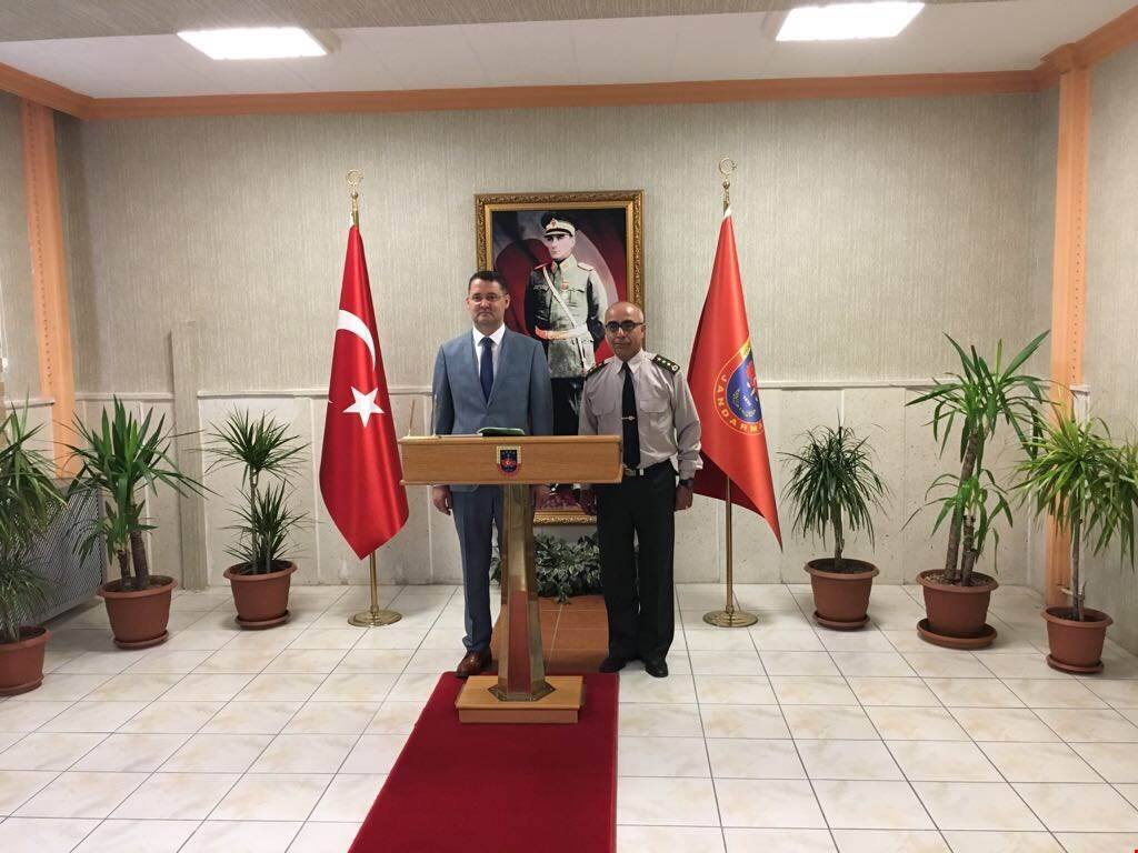 Vali Haktankaçmaz Yeni Alay Komutanını Ziyaret Etti