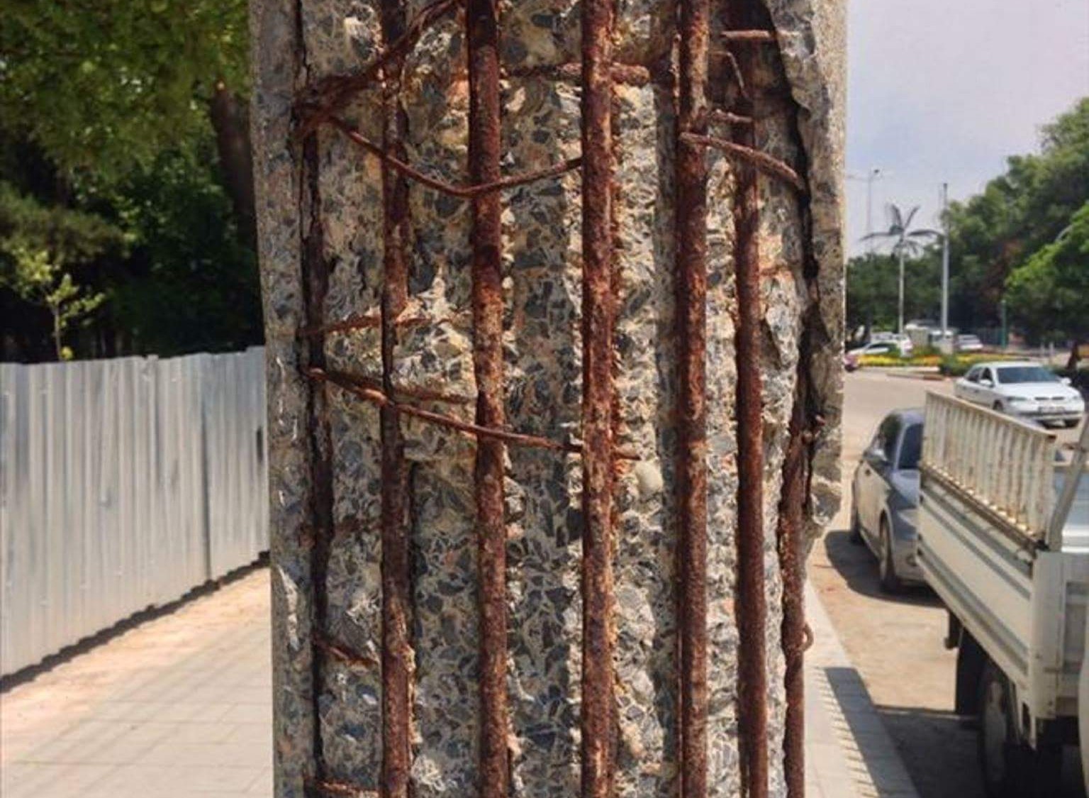 Elektrik Direkleri Tehlike Saçıyor