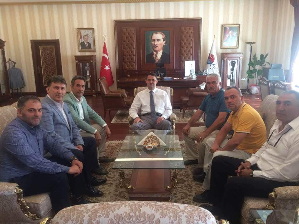 MKE Kırıkkalespor Vali Haktankaçmaz’ı Ziyaret Etti