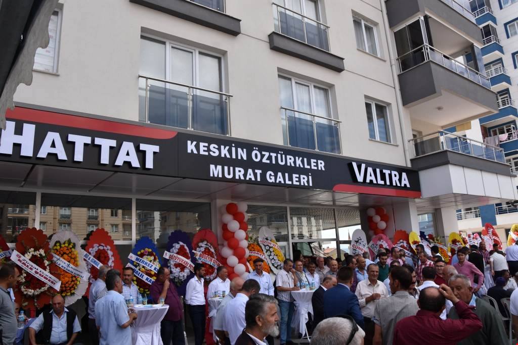 HATTAT TRAKTÖR PLAZA HİZMETTE