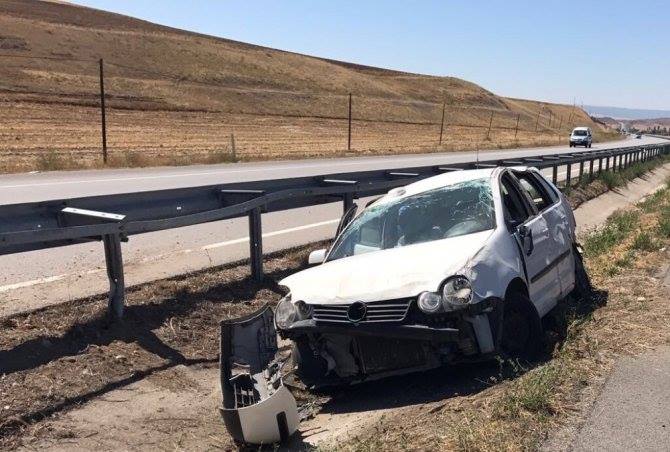 Kırıkkale Sungurlu Yolunda Kaza 2 Yaralı