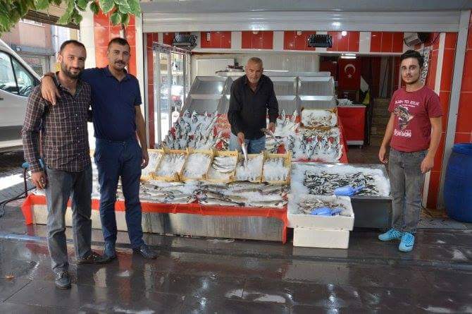 BALIKLAR TEZGAHTA YERİNİ ALDI