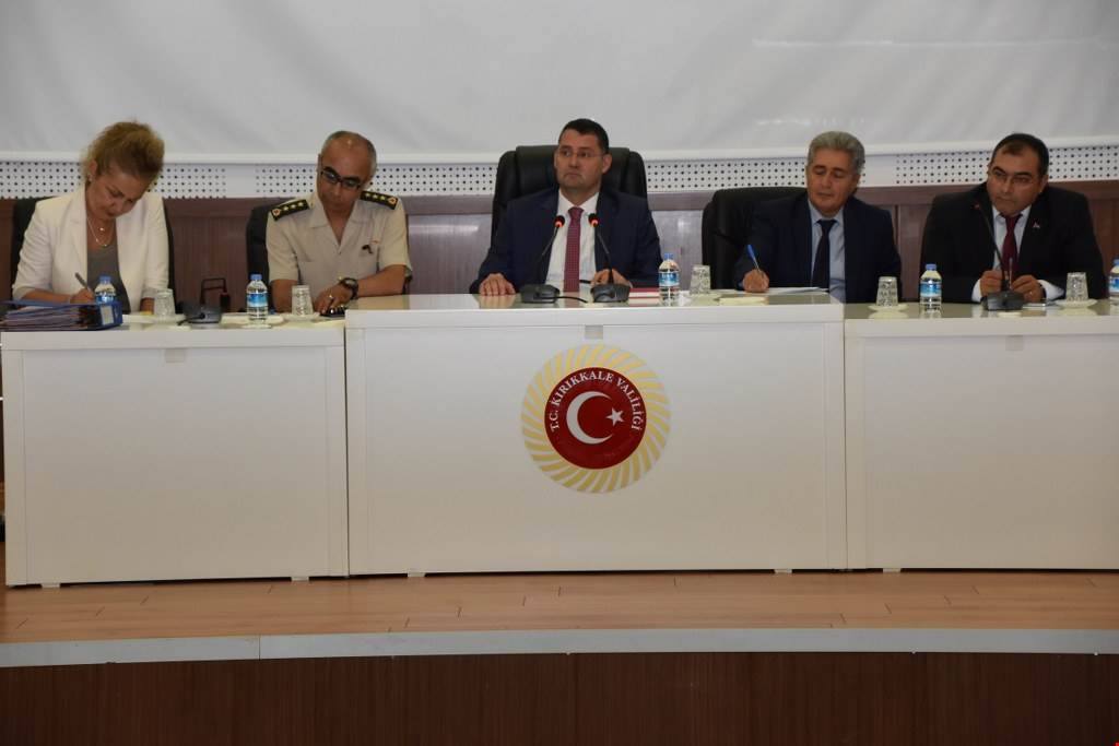 Vali Haktankaçmaz;Zehir Tacirlerinin Karşısındayız