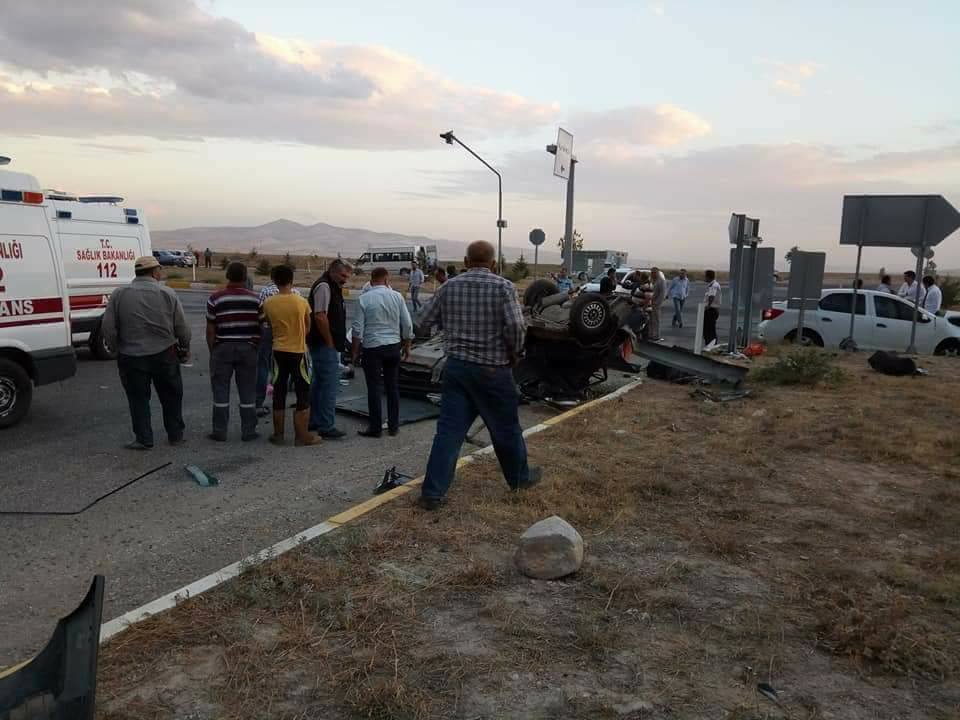 KIRIKKALE KARAKEÇİLİ’DE KAZA 2 ÖLÜ 4 YARALI