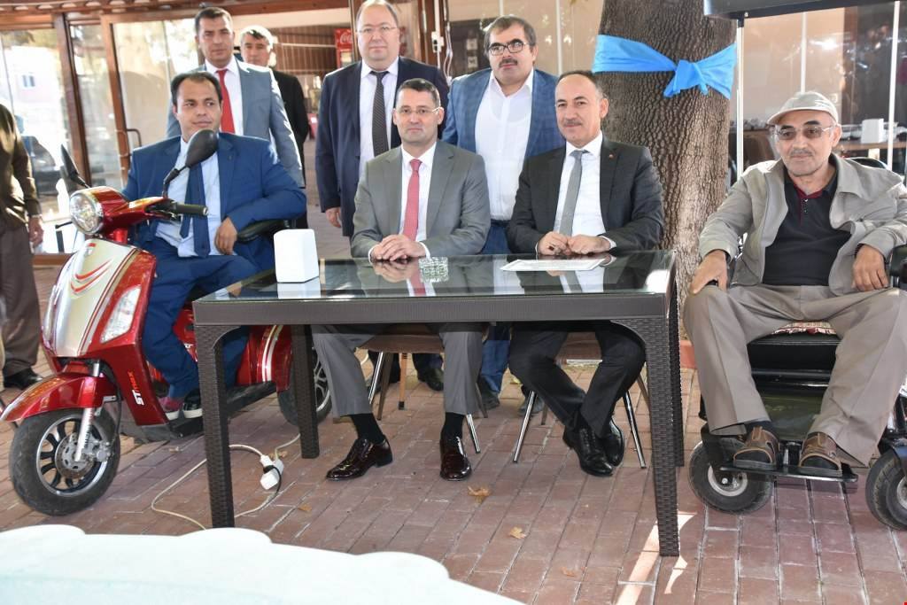 Engelsiz Kafe’de Aşure Günü