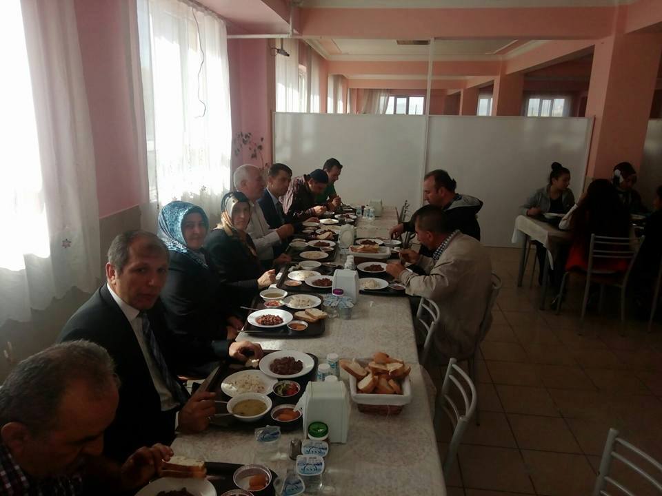 ŞEHİT HAKAN YORULMAZ İÇİN YEMEK VERİLDİ