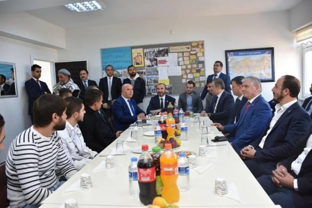 Milletvekili Kırcalı Sağlıklı Yaşam Evini Ziyaret Etti