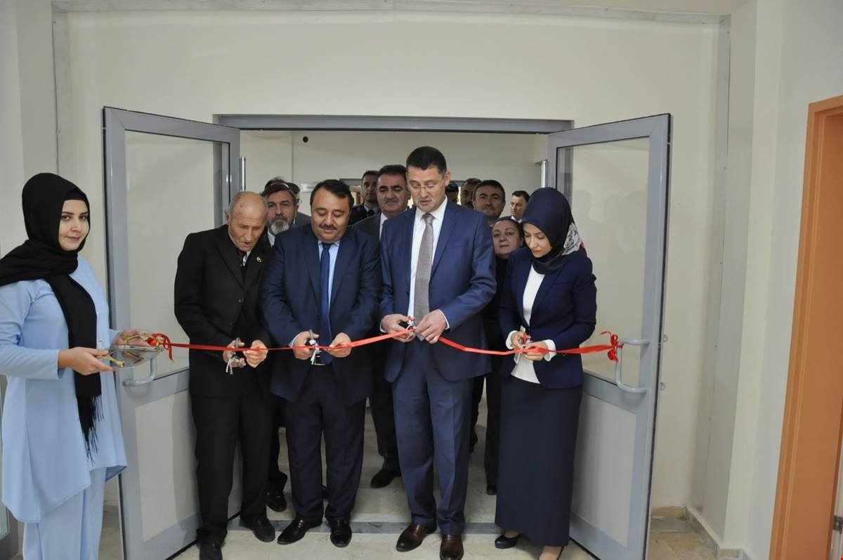 Halk Çocuk Kütüphanesi Açıldı