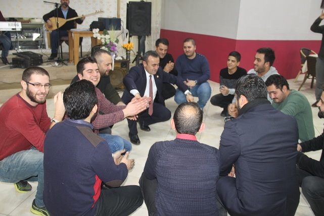 Gazeteciler Sazlı Sözlü Oynayarak Günlerini Kutladılar
