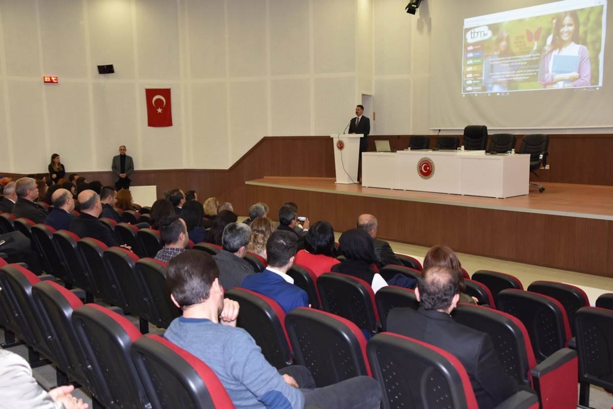 Vali Haktankaçmaz ‘Rehber Öğretmenleri Bilgilendirme Toplantısı’na Katıldı