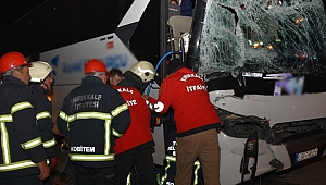 Kırıkkale’de Tır Yolcu Otobüsü İle Çarpıştı 1 Ölü 1 Yaralı