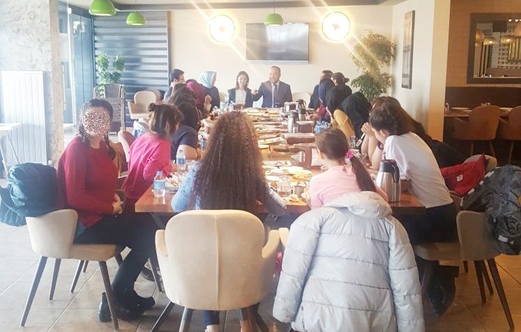 Dağdelen Çocuklarla Kahvaltı Yaptı