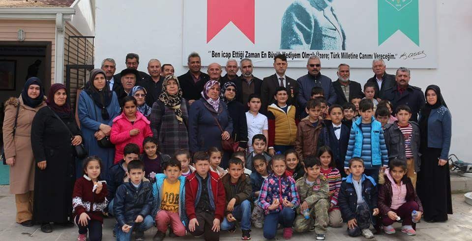 Öğrenciler Şehit ve Gazi Derneğini Ziyaret Ettiler