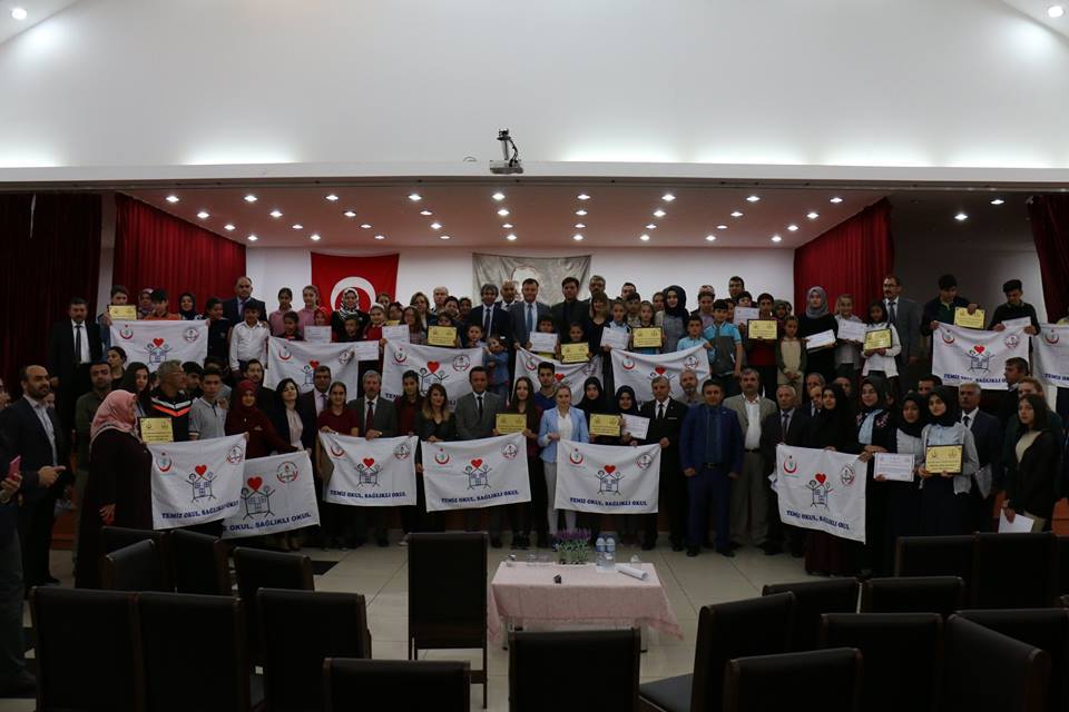 BEYAZ BAYRAKLI OKUL SAYISI ARTIYOR
