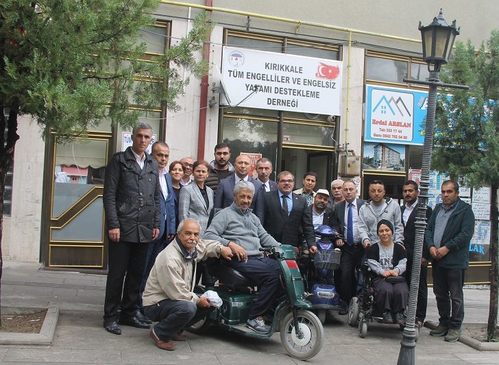 BAŞKAN BALOĞLU, ENGELLİLER SİYASET ÜSTÜDÜR