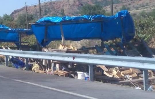 Delice’de Çiftçilerin Yol Kenarındaki Tezgahları Yıkıldı
