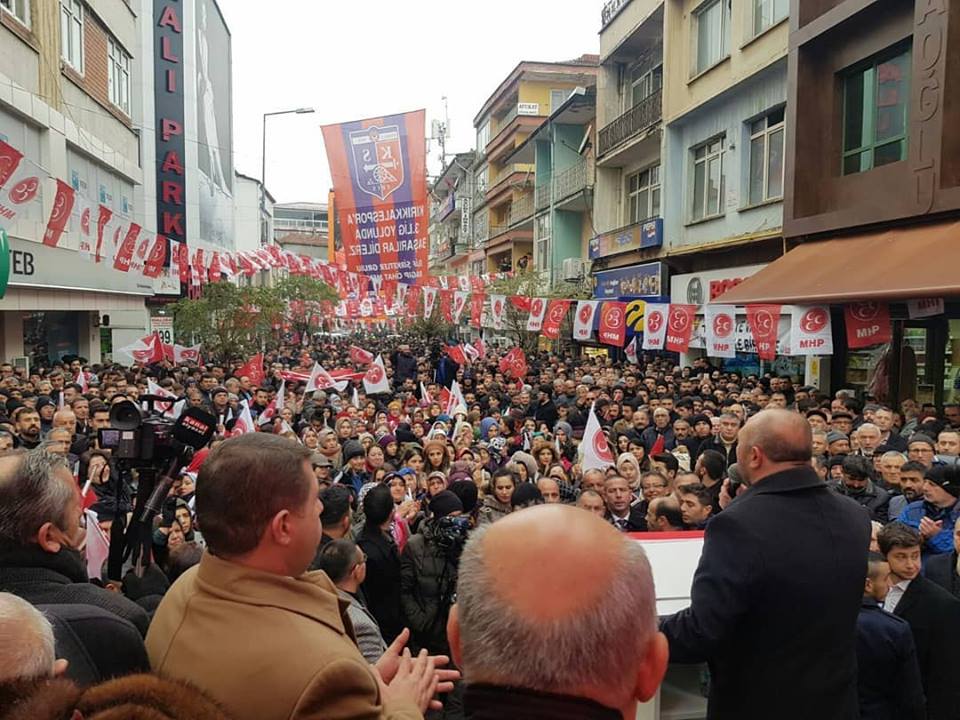 Açılış Mitinge Dönüştü