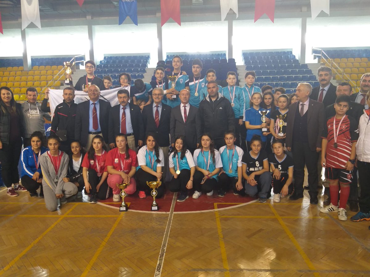 Okul Sporları Yıldızlar Masa Tenisi Müsabakaları Sona Erdi