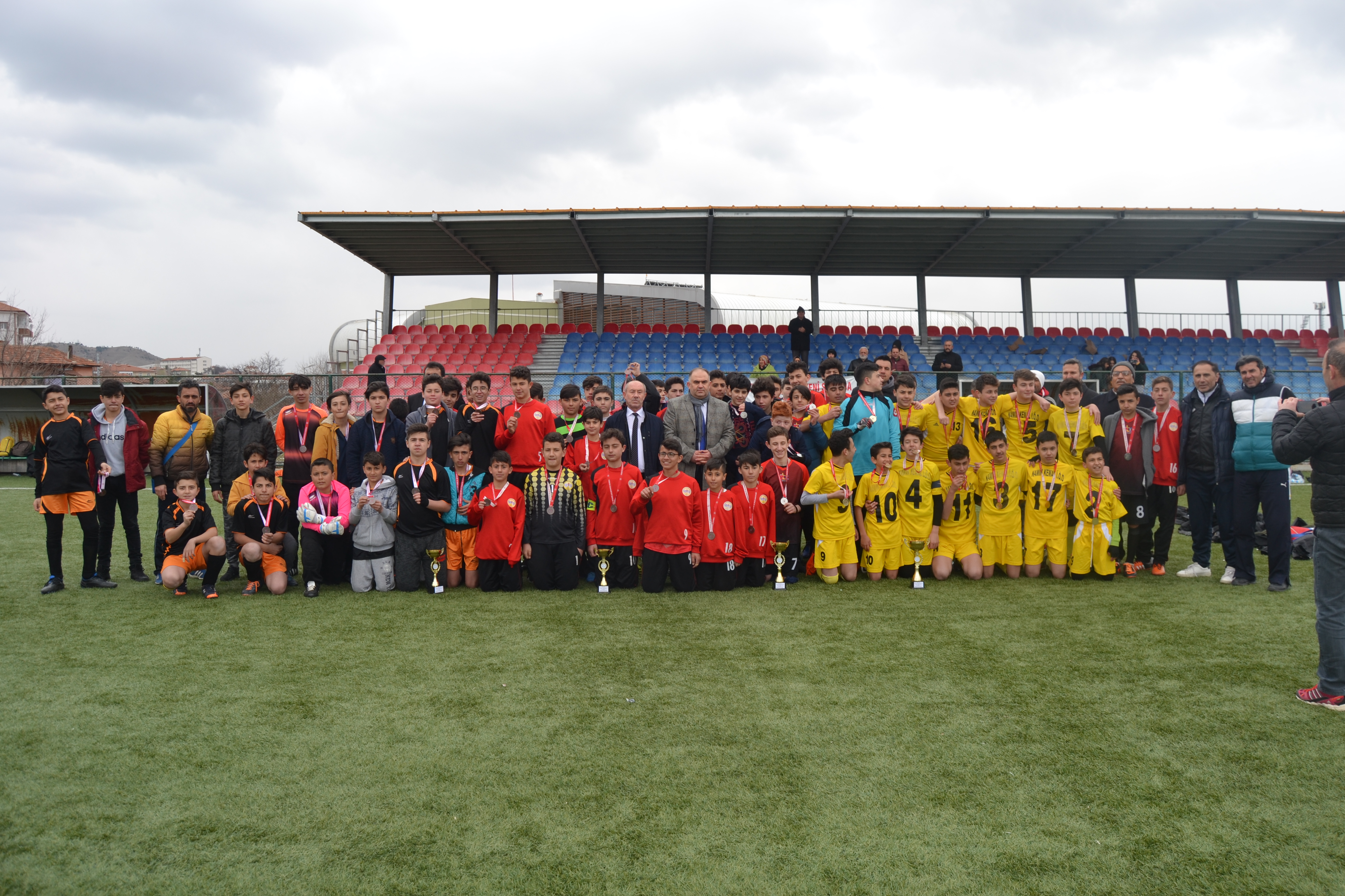 Yıldızlar Futbol Müsabakaları Sona Erdi