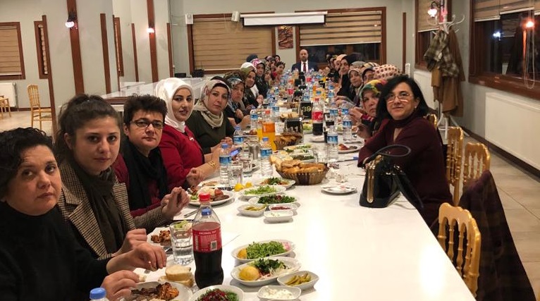 Tekin’den anlamlı jest