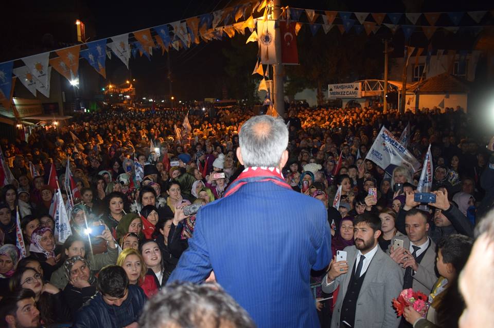 Sungur’un Çiğ Köfte Daveti Mitinge Dönüştü