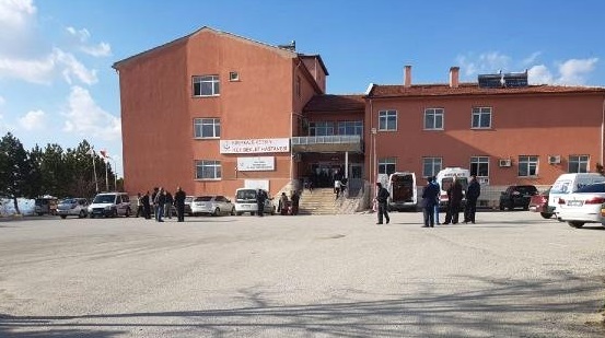 Kardeşini Öldürdü, Oğlunu Ağır Yaraladı