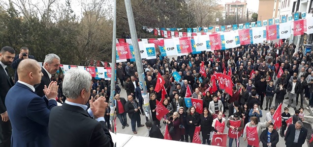 Yılmaz Ev Toplantılarına Devam Ediyor