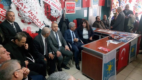 Yılmaz’a Destek Ziyaretleri Sürüyor