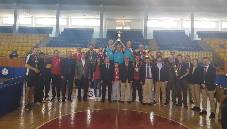 Kurumlar Arası Masa Tenisi