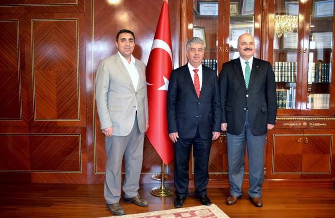 VALİ YARDIMCILARI İL MÜFTÜSÜNÜ ZİYARET ETTİ