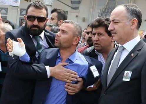 Şehit Kardeşinin Acısına Dayanamadı