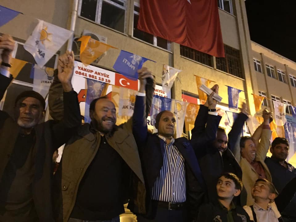 Ak Parti’ye Geniş Katılım