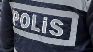 30 POLİS AÇIĞA ALINDI