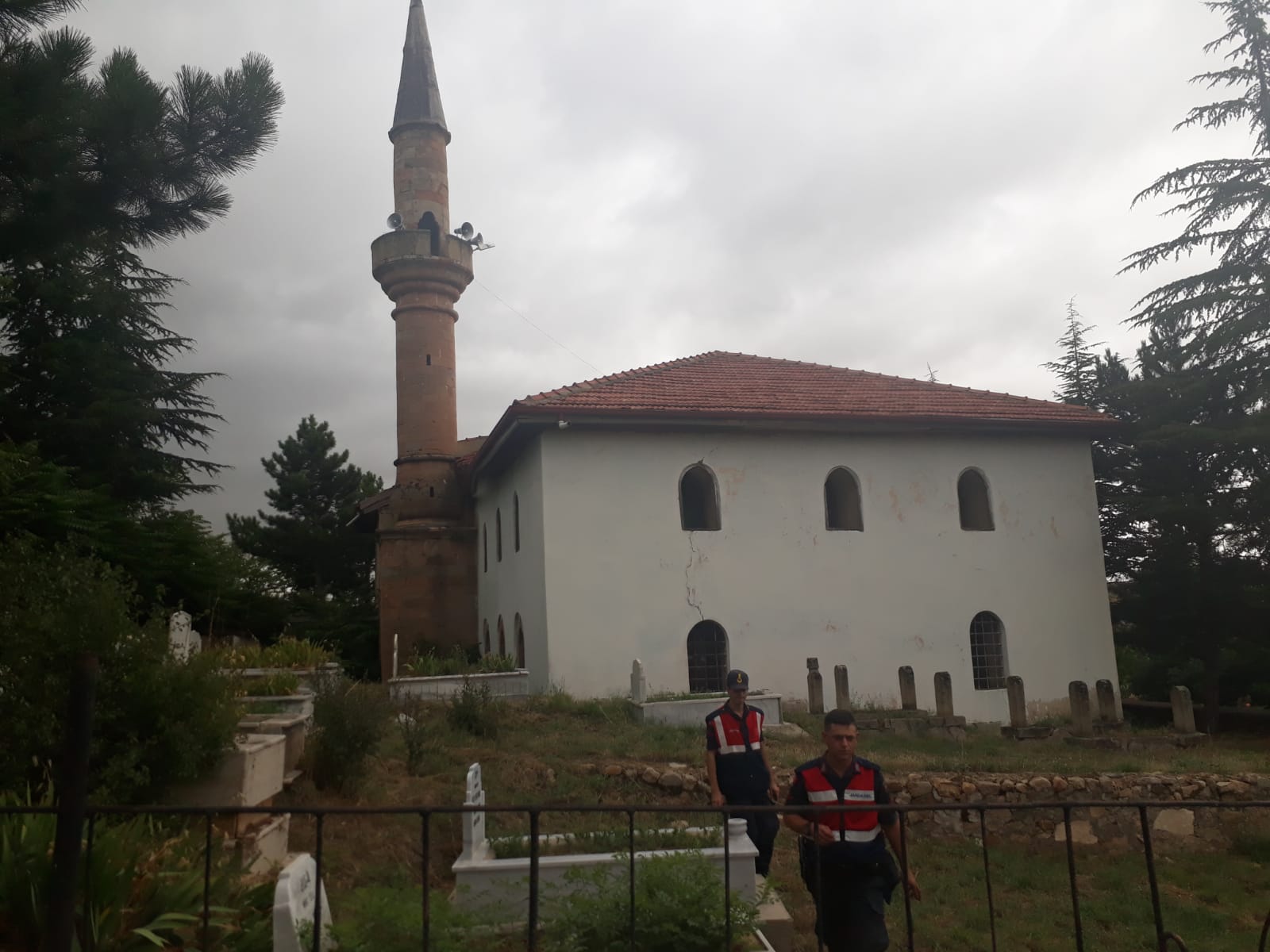 Kırıkkale’de Minareden Düşen İmam Ağır Yaralandı