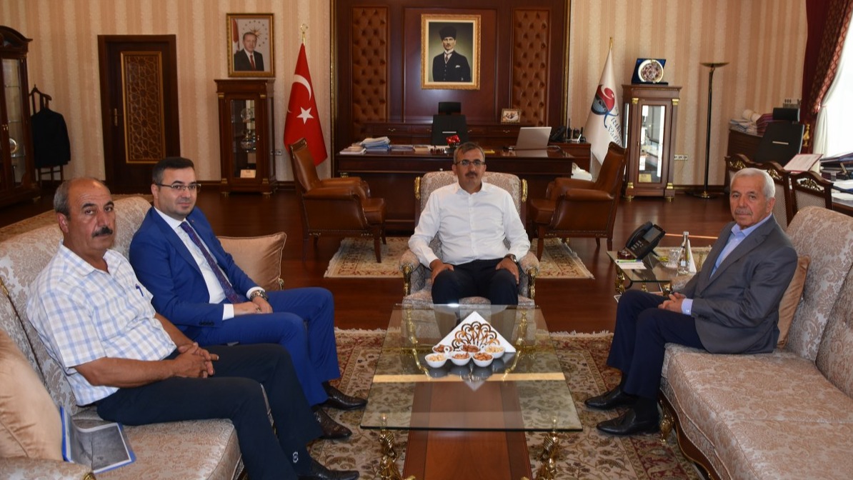 Vali Sezer Keskin İçme Suyu İçin Kolları Sıvadı