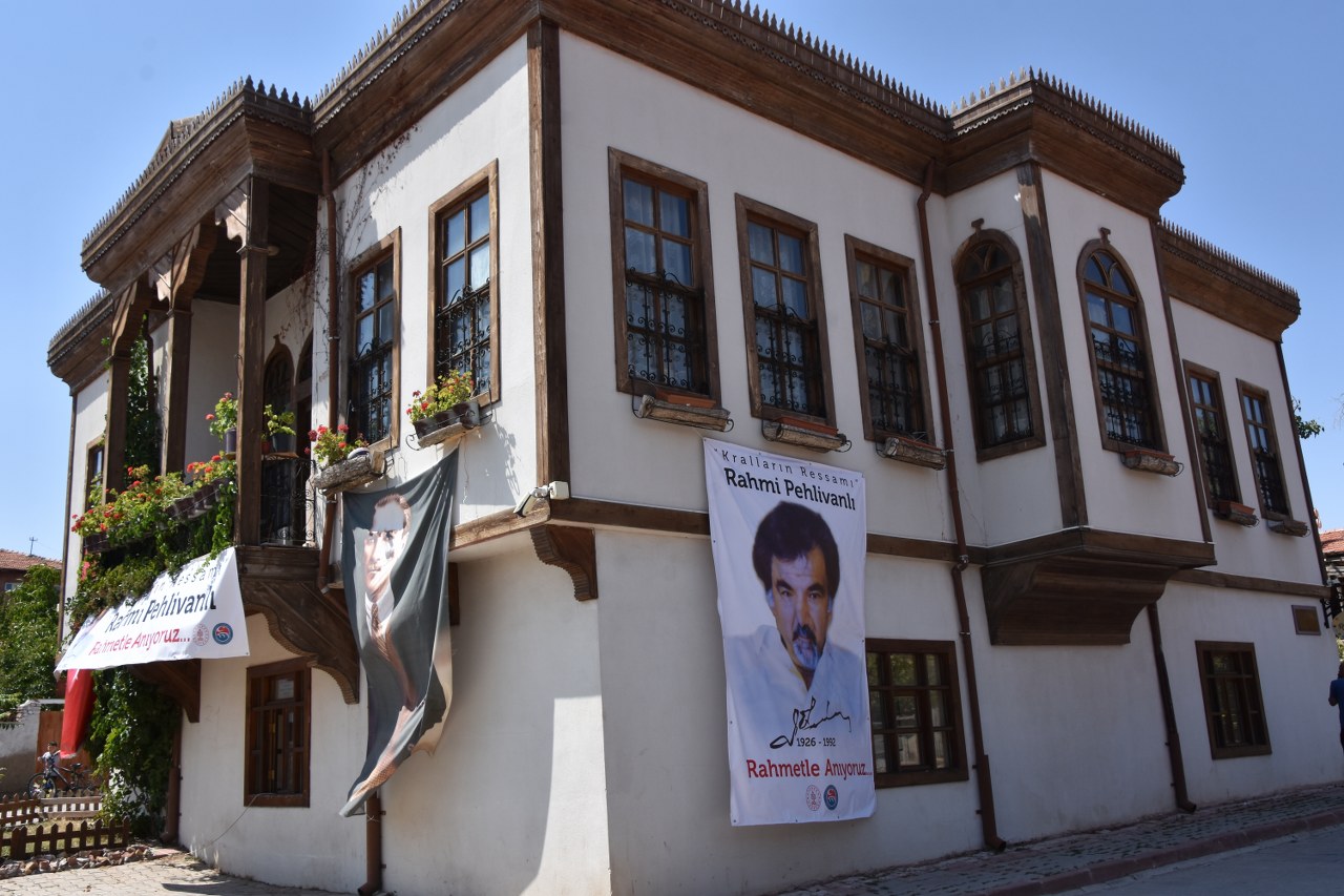 Kralların Ressamı Rahmi Pehlivanlı Anıldı