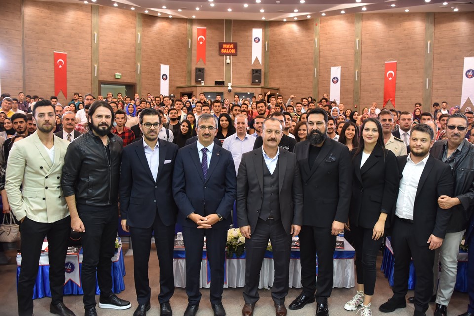 “Payitaht Abdülhamid” KKÜ’sinde öğrencilerle buluştu